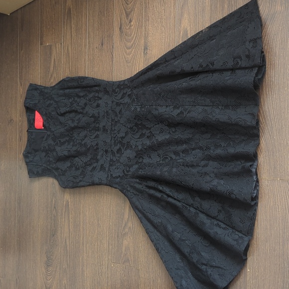 Zac Poison Z Spoke Black Lace Dress - Picture 6 of 13